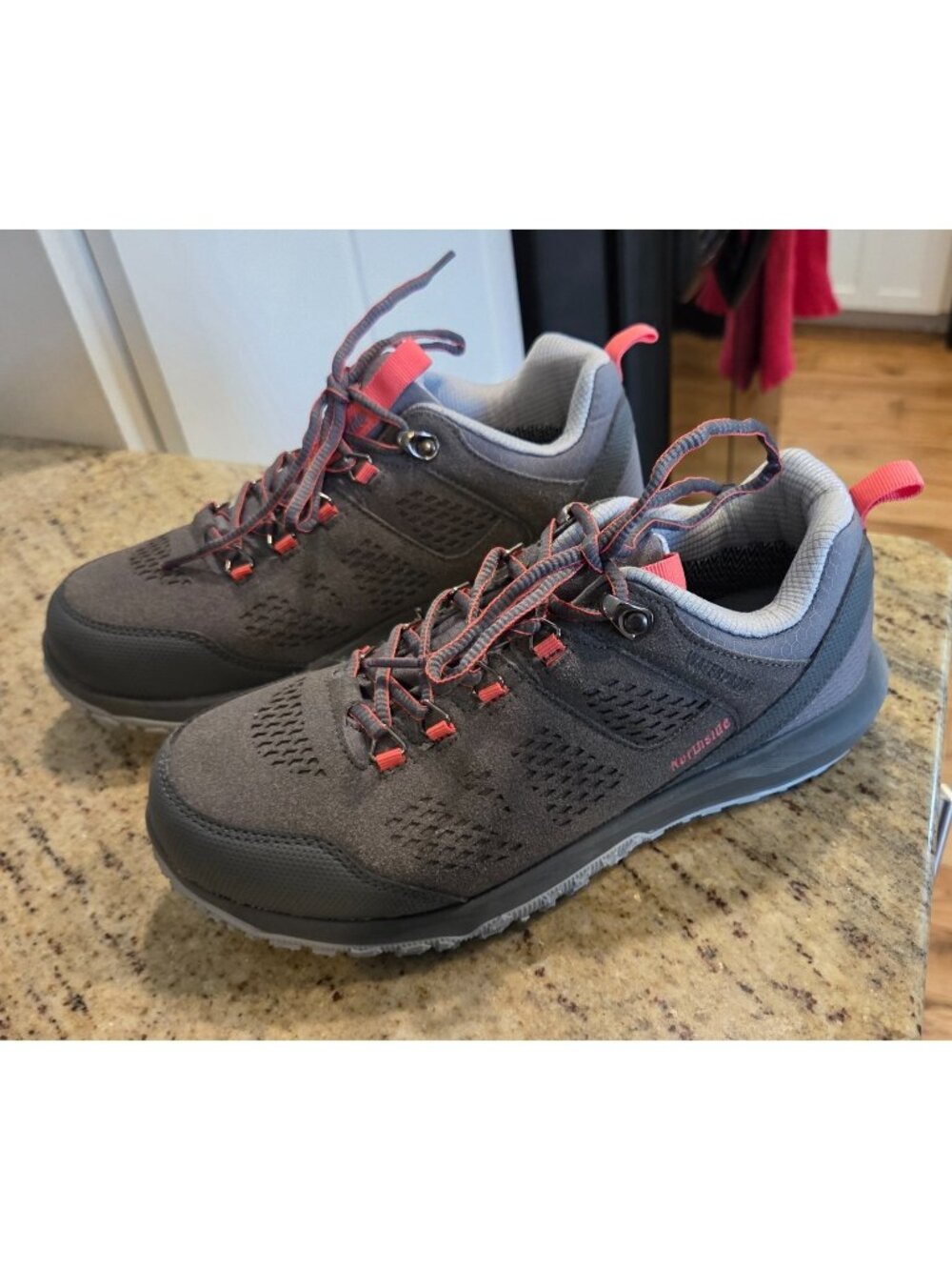Woman's Size 8 Northside Benton Waterproof Hiking Shoe Gray/Coral